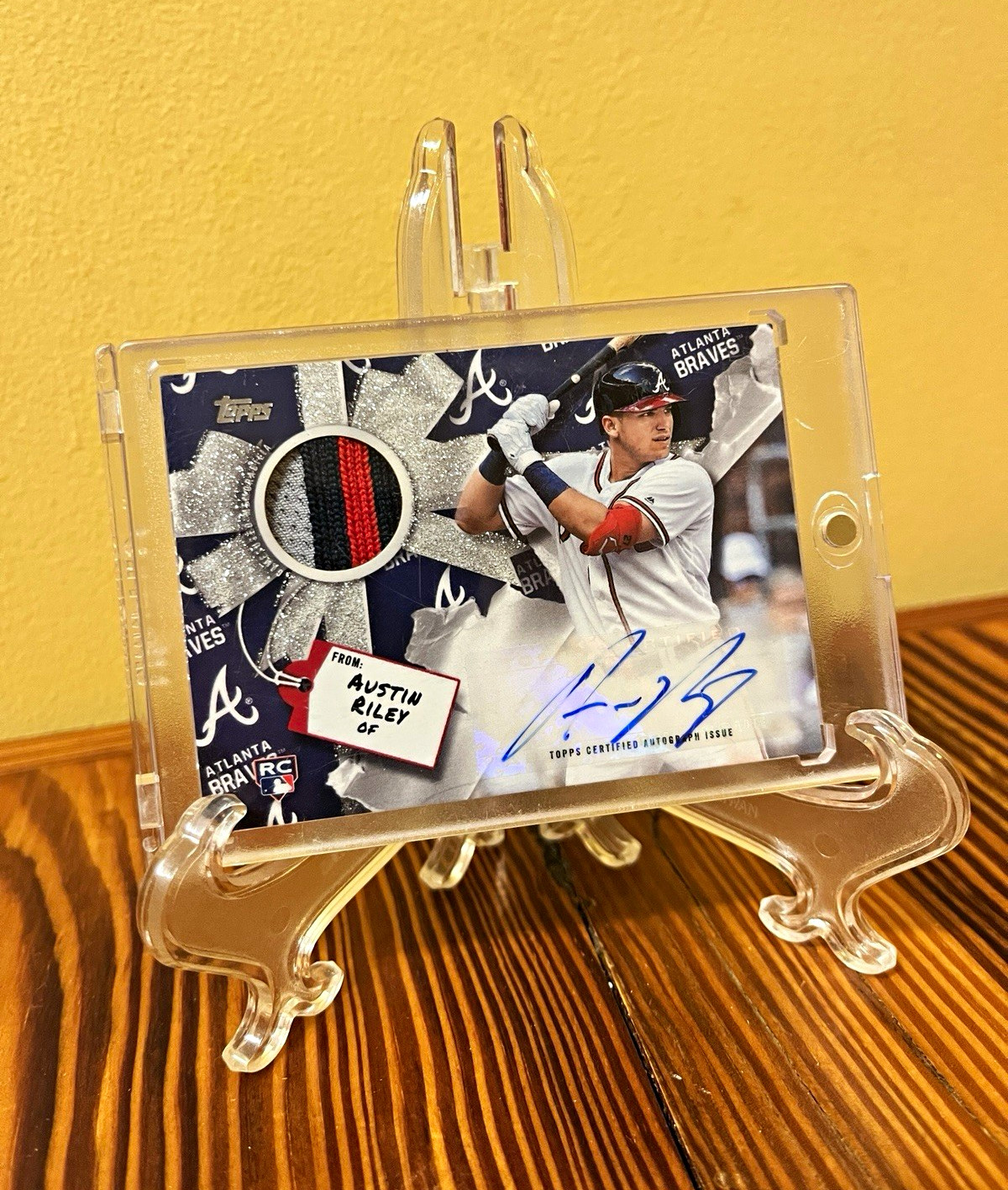 Austin Riley Autograph/Relic #1/3 Rookie 2019 Topps Holiday RARE Austin Riley Autograph/Relic #1/3 Rookie 2019 Topps Holiday RARE