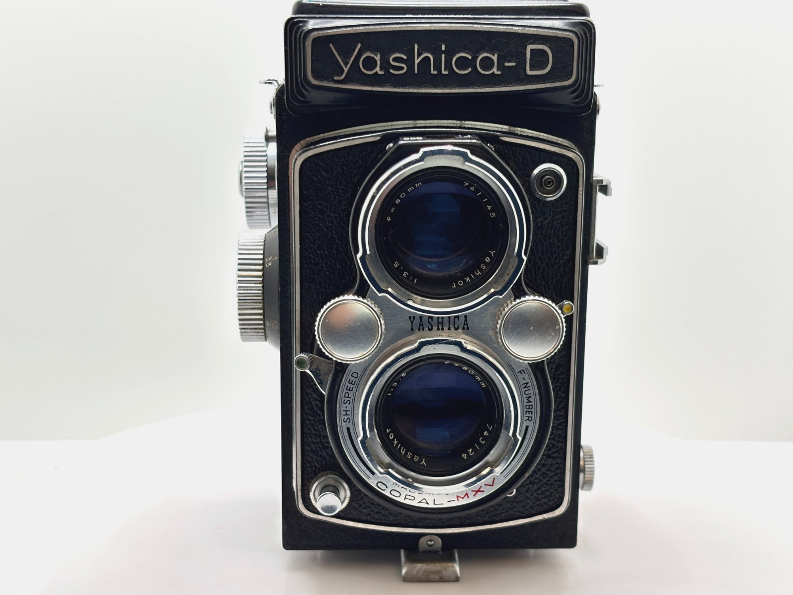 Mint - Yashica-D  Vintage 6x6 TLR Medium Format Film Camera [TESTED]