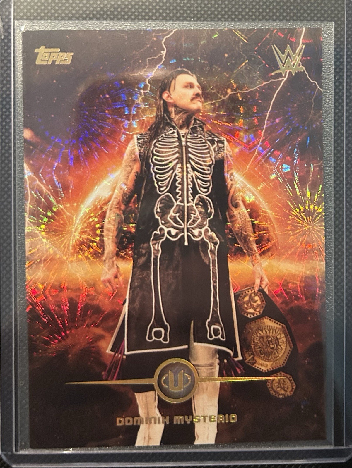 2026 Topps WWE Universe #FP-23 Dominik Mysterio Flashpoint Case Hit