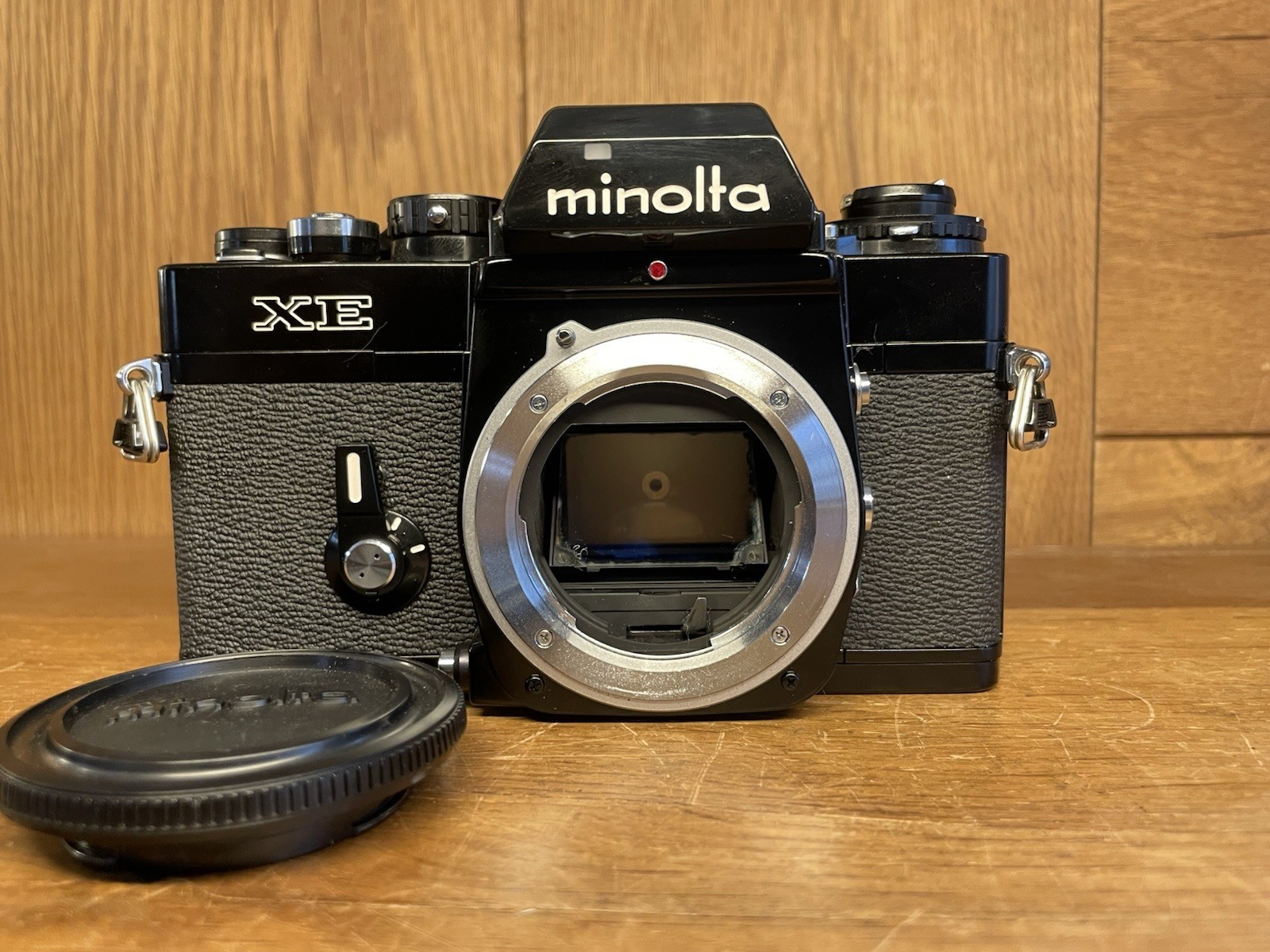 *Rare Full work : Mint* Minolta XE ( XE-1 XE-7 ) Black Film Camera Body From JPN