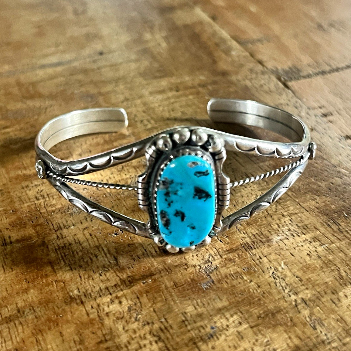 Vtg Native American Sleeping Beauty Turquoise & Sterling Silver Cuff Bracelet