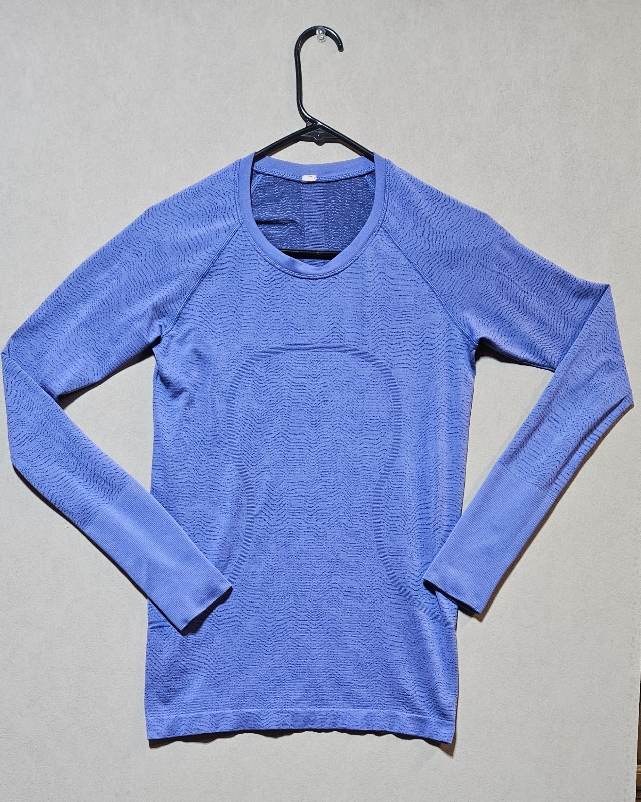 Lululemon Swiftly Tech Long Sleeve Yoga Shirt