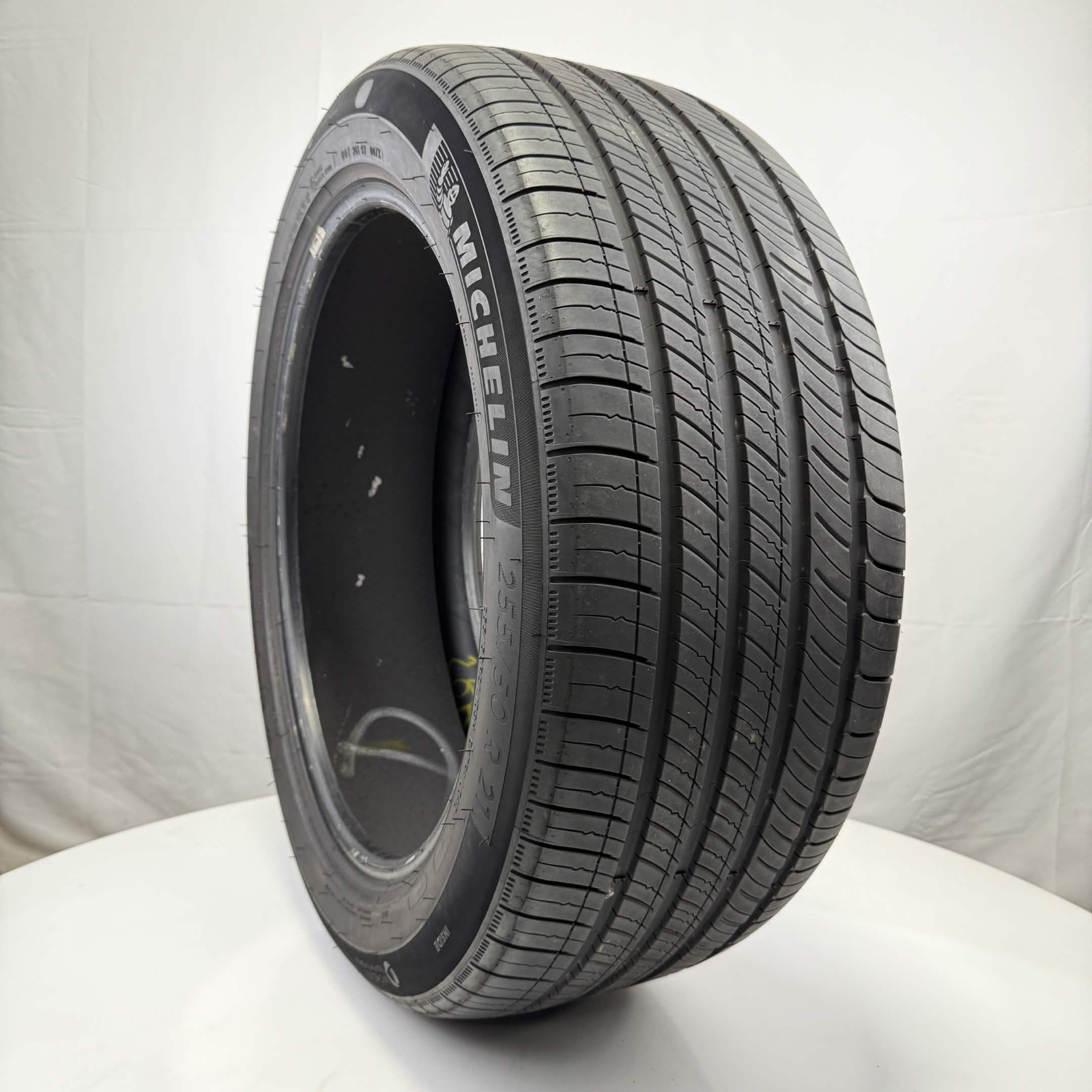 Used 255/50R21 Michelin Primacy Tour A/S 109H 8/32 (DOT 25)