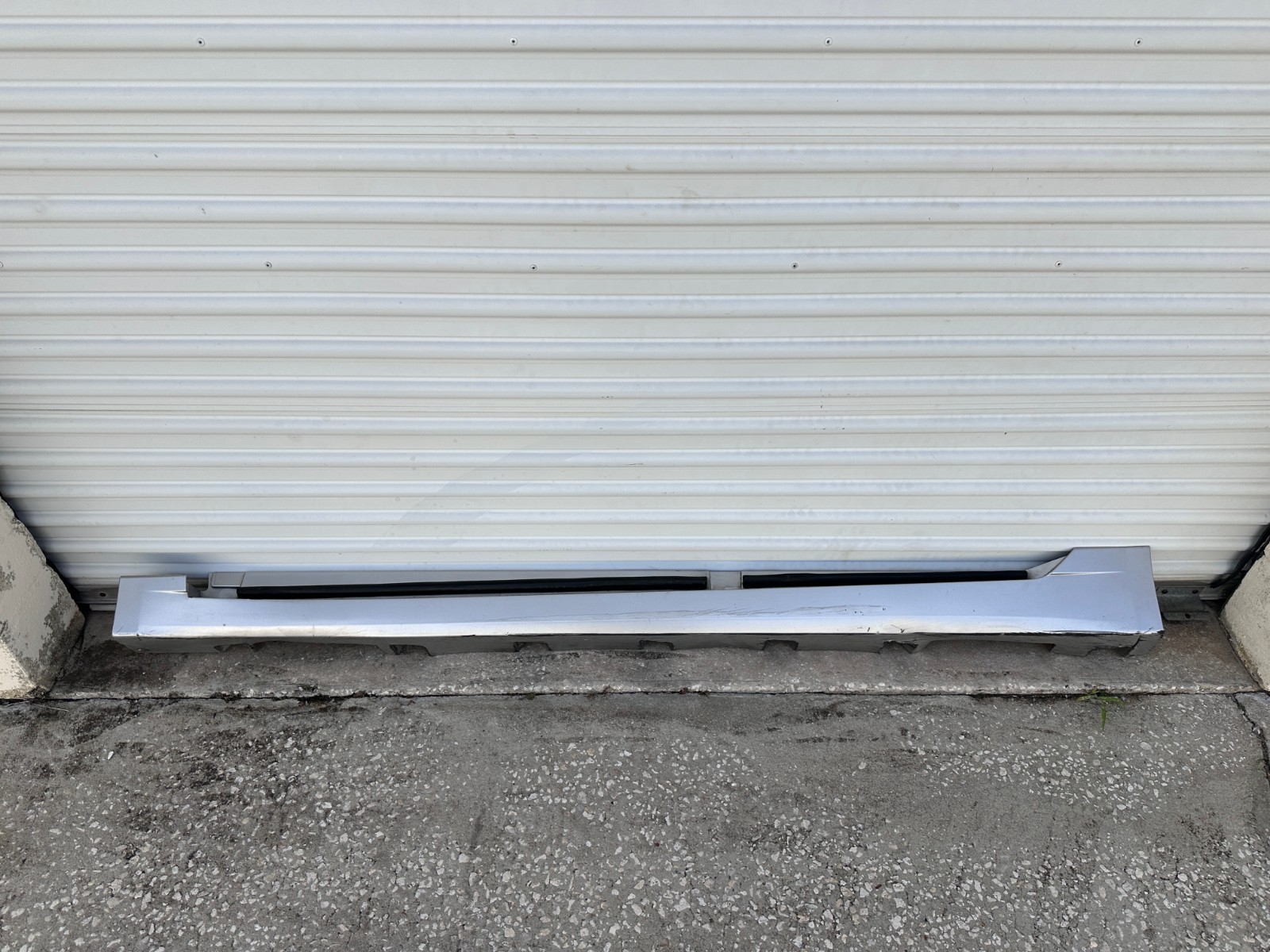 2013 - 2020 Lincoln MKZ Left Side Skirt Rocker Molding Cover Panel OEM