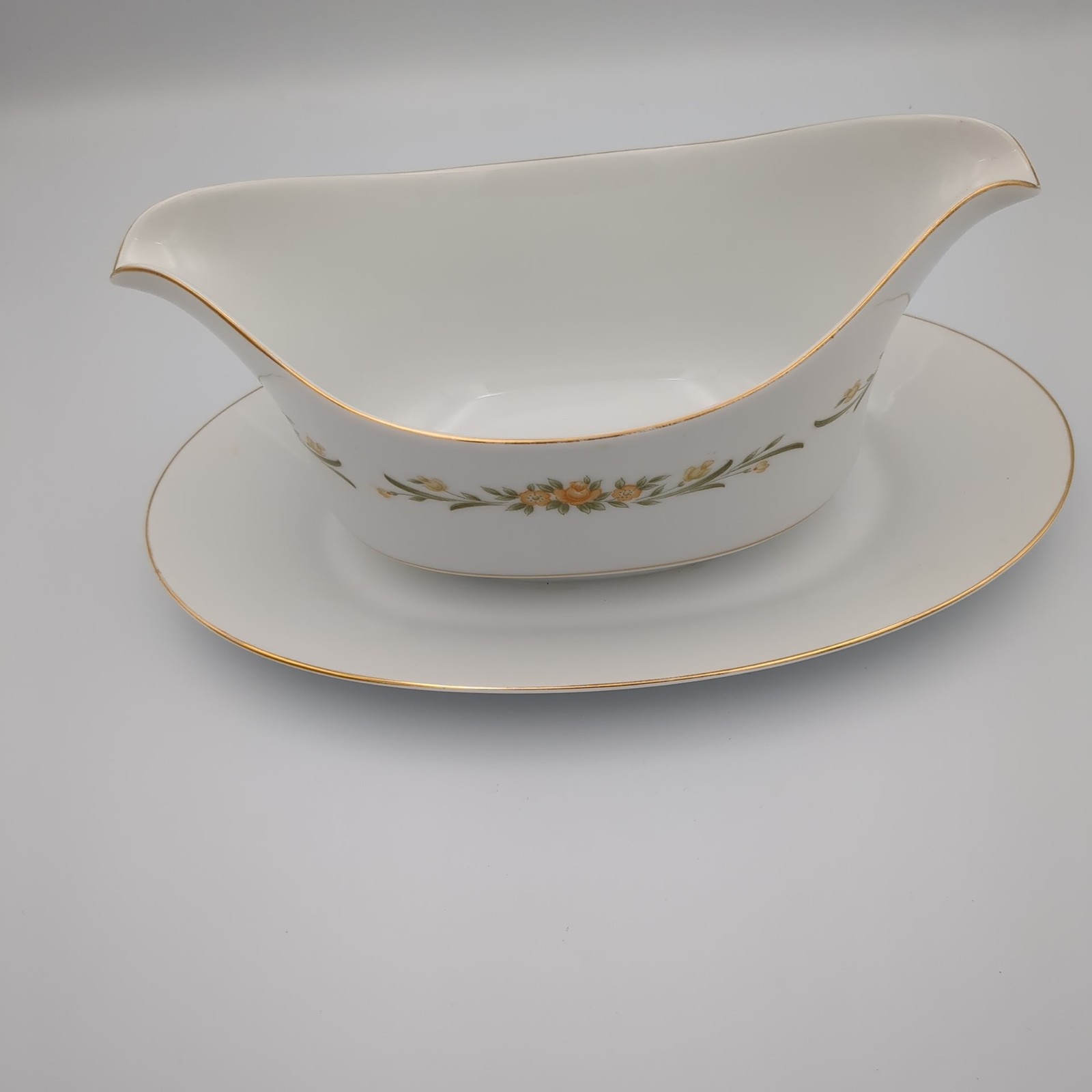 Vintage Parkleigh China Akemi 823 Gravy Boat Attached Underplate Gold Trim Vintage Parkleigh China Akemi 823 Gravy Boat Attached Underplate Gold Trim