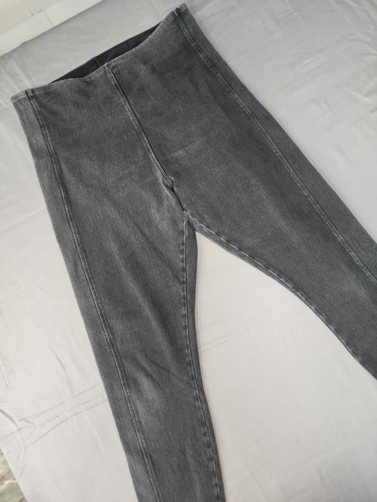 Lysse Denim Leggings - Black Size Medium Mid Rise Lysse Denim Leggings - Black Size Medium Mid Rise