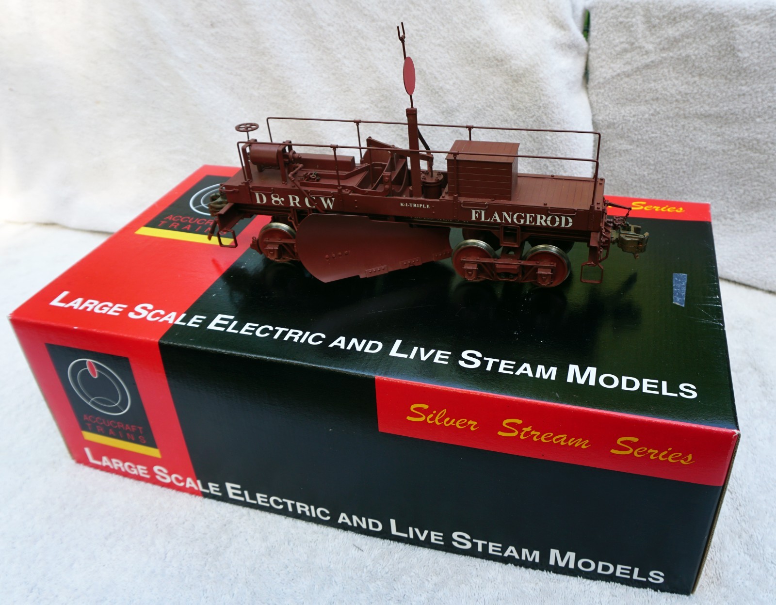 ACCUCRAFT TRAINS SILVER STREAM SERIES FLANGER OD PRE 1940-RED AC-82-101