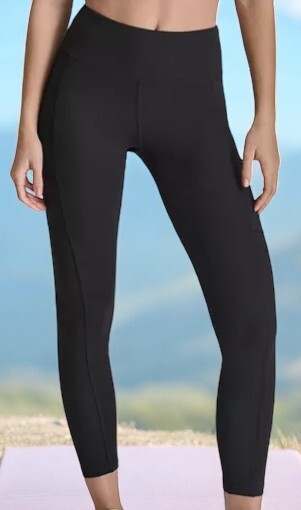 DKNY Women\'s High-Waisted 7/8 Cargo Leggings DKNY Women\'s High-Waisted 7/8 Cargo Leggings