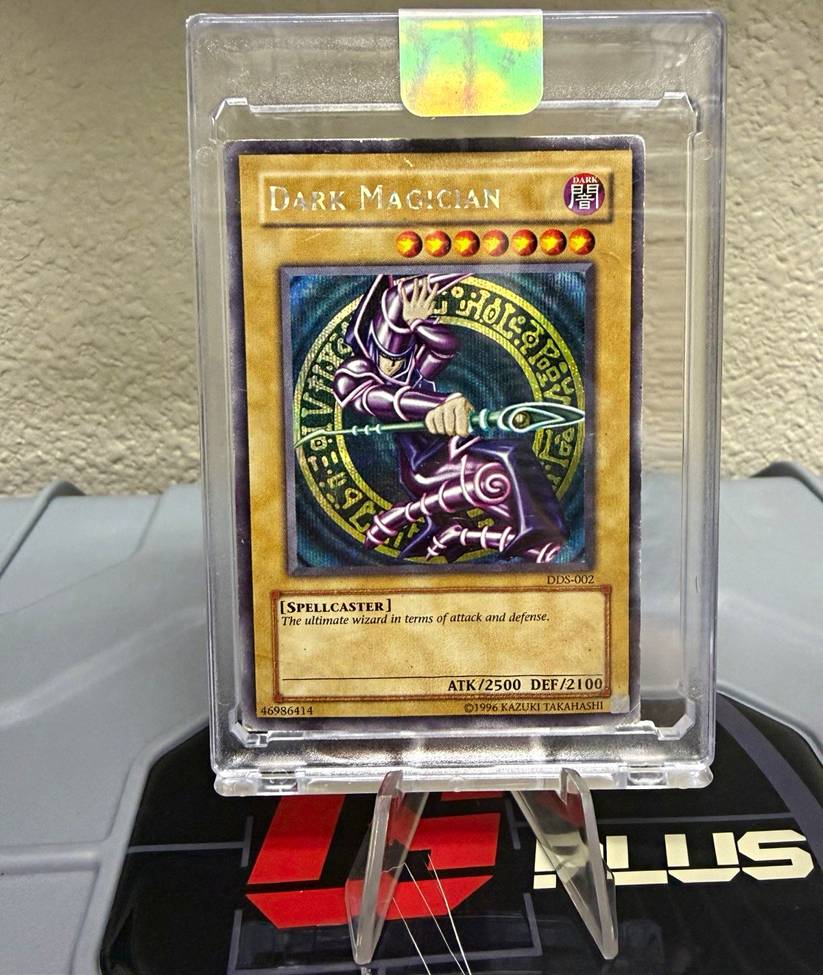 Dark Magician DDS-002 Dark Duel Stories Foil Ultra Rare EN - DAMAGED CONDITION Dark Magician DDS-002 Dark Duel Stories Foil Ultra Rare EN - DAMAGED CONDITION