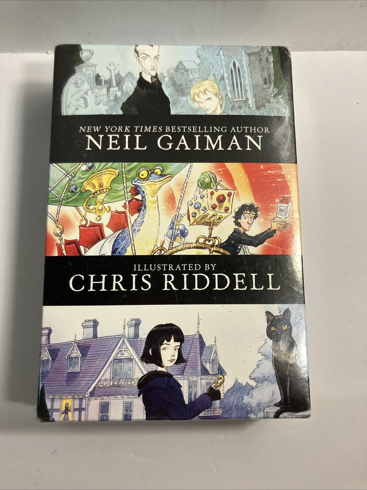 Neil Gaiman/Chris Riddell 3-Book Box Set : Coraline; the Graveyard Book;...