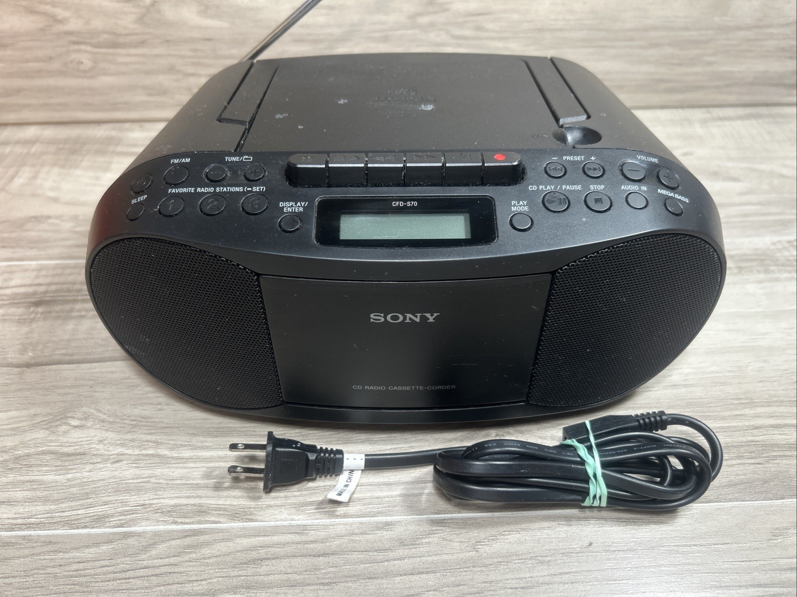 Sony CFD-S70 Portable CD/Cassette Radio Boombox Black Tested Works Read Sony CFD-S70 Portable CD/Cassette Radio Boombox Black Tested Works Read