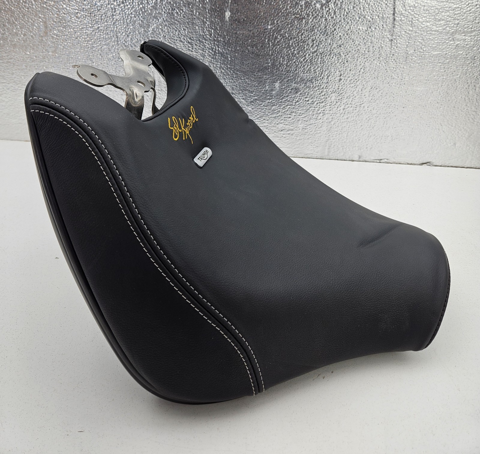 NEW  2020-2026 Triumph Rocket 3 Evel Knievel Touring Seat  OEM  LT