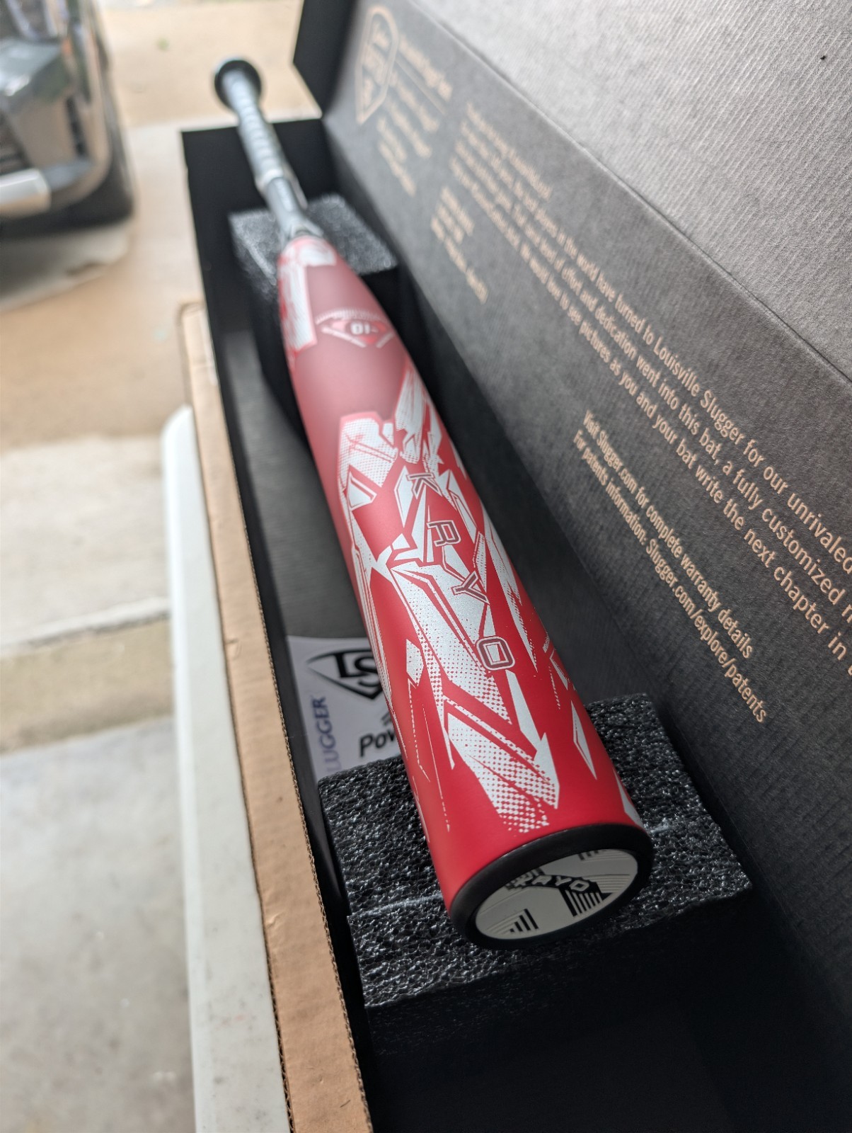 Louisville Slugger Custom Fastpitch Kyro Softball Bat 31 in 21 oz -10 Red/Black