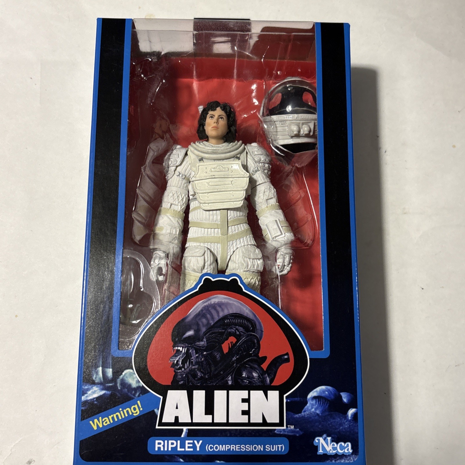 NECA Alien 40th Anniversary Ripley in Compression Suit Figure B1-2