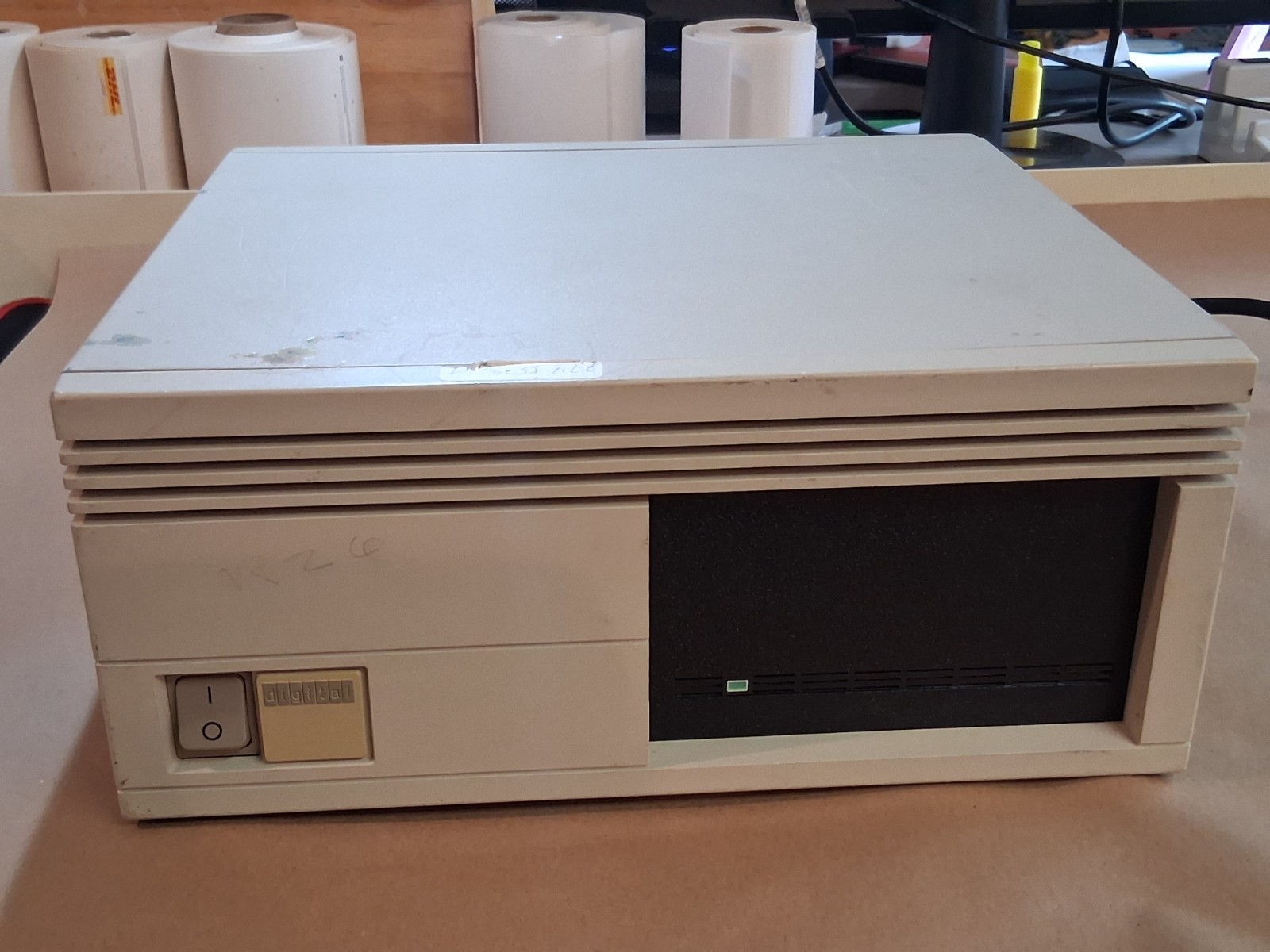 Digital DEC 50 Pin SCSI Enclosure RZ55-FA with RZ56 5.25\ Digital DEC 50 Pin SCSI Enclosure RZ55-FA with RZ56 5.25\