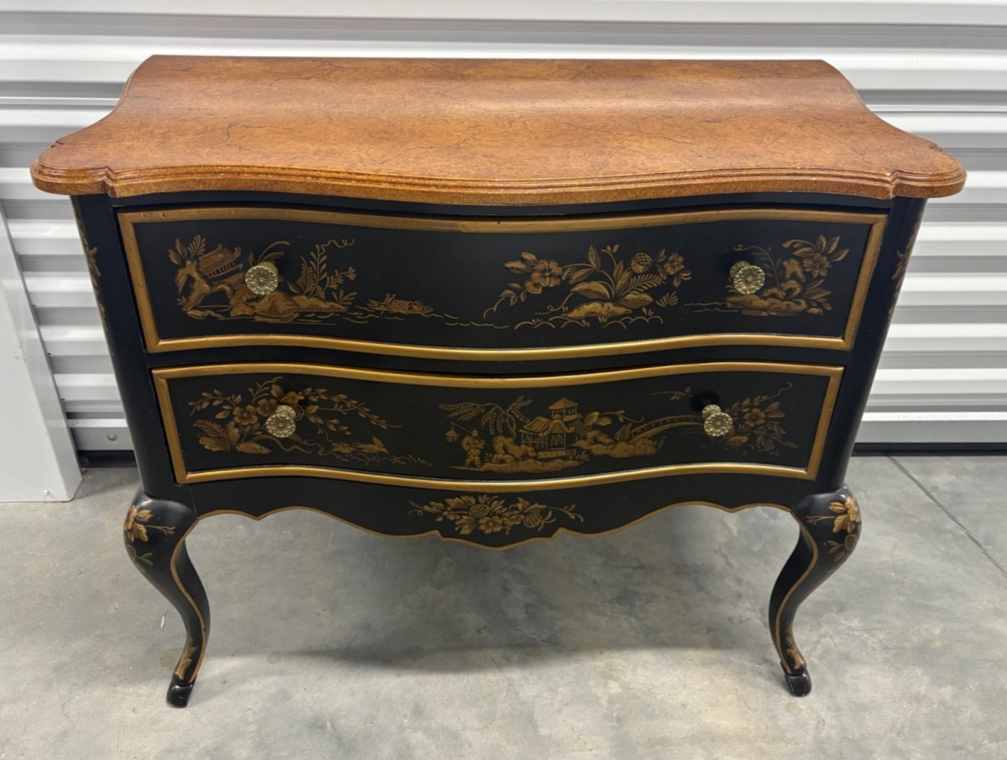 1980s Drexel Bombe Chest French Asian Chinoiserie Black Lacquer 1980s Drexel Bombe Chest French Asian Chinoiserie Black Lacquer