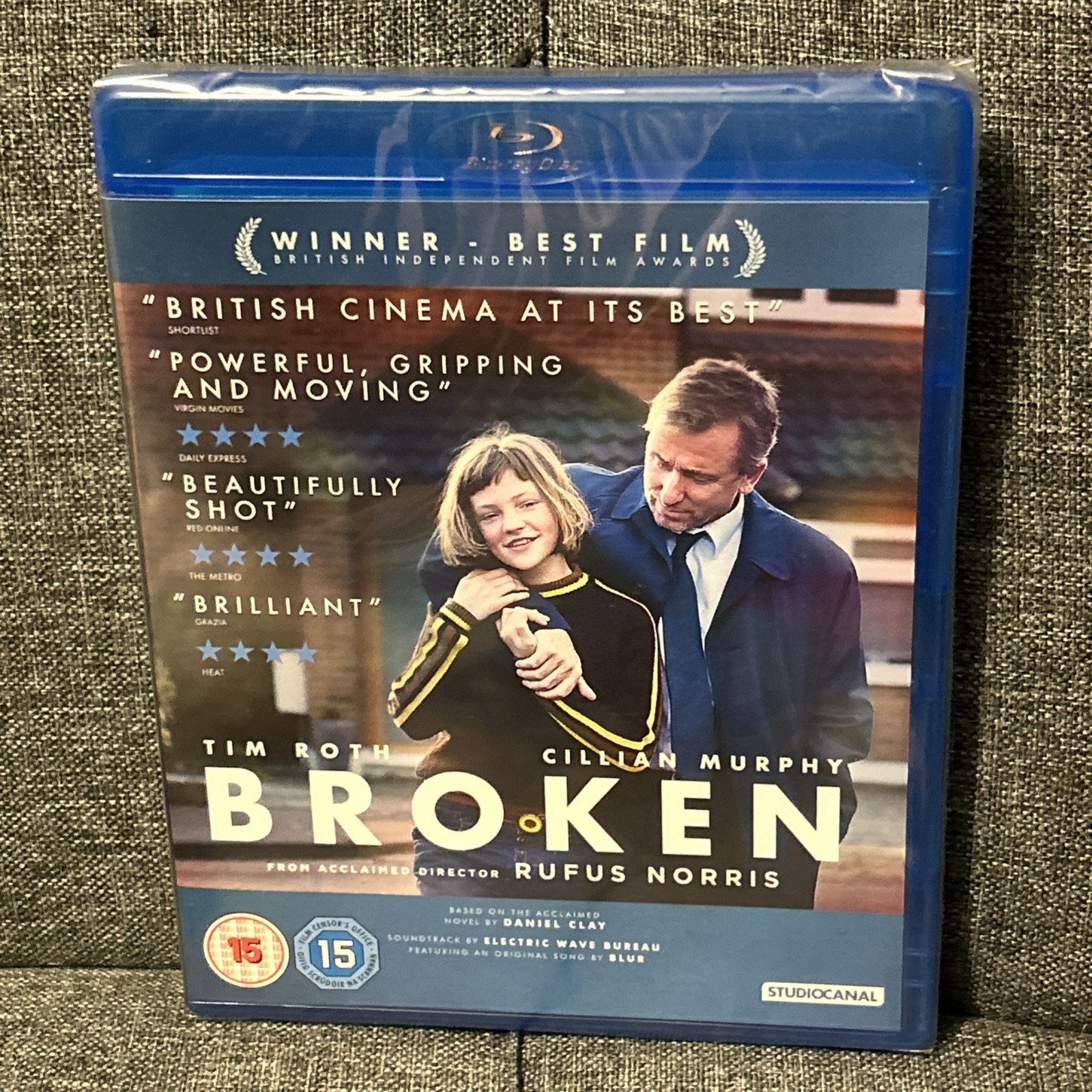 **REGION B** Broken Bluray Bill Milner Zana Marjanovic Denis Lawson Tim Roth UK **REGION B** Broken Bluray Bill Milner Zana Marjanovic Denis Lawson Tim Roth UK