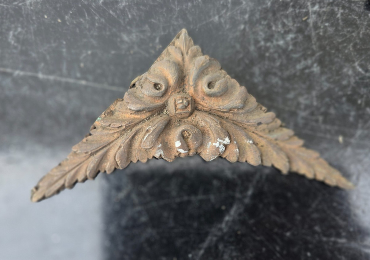BRONZE PEDIMENT ROSACE LOUIS XVI FURNITURE DECORATION ELEMENT FURNITURE BRONZE PEDIMENT ROSACE LOUIS XVI FURNITURE DECORATION ELEMENT FURNITURE