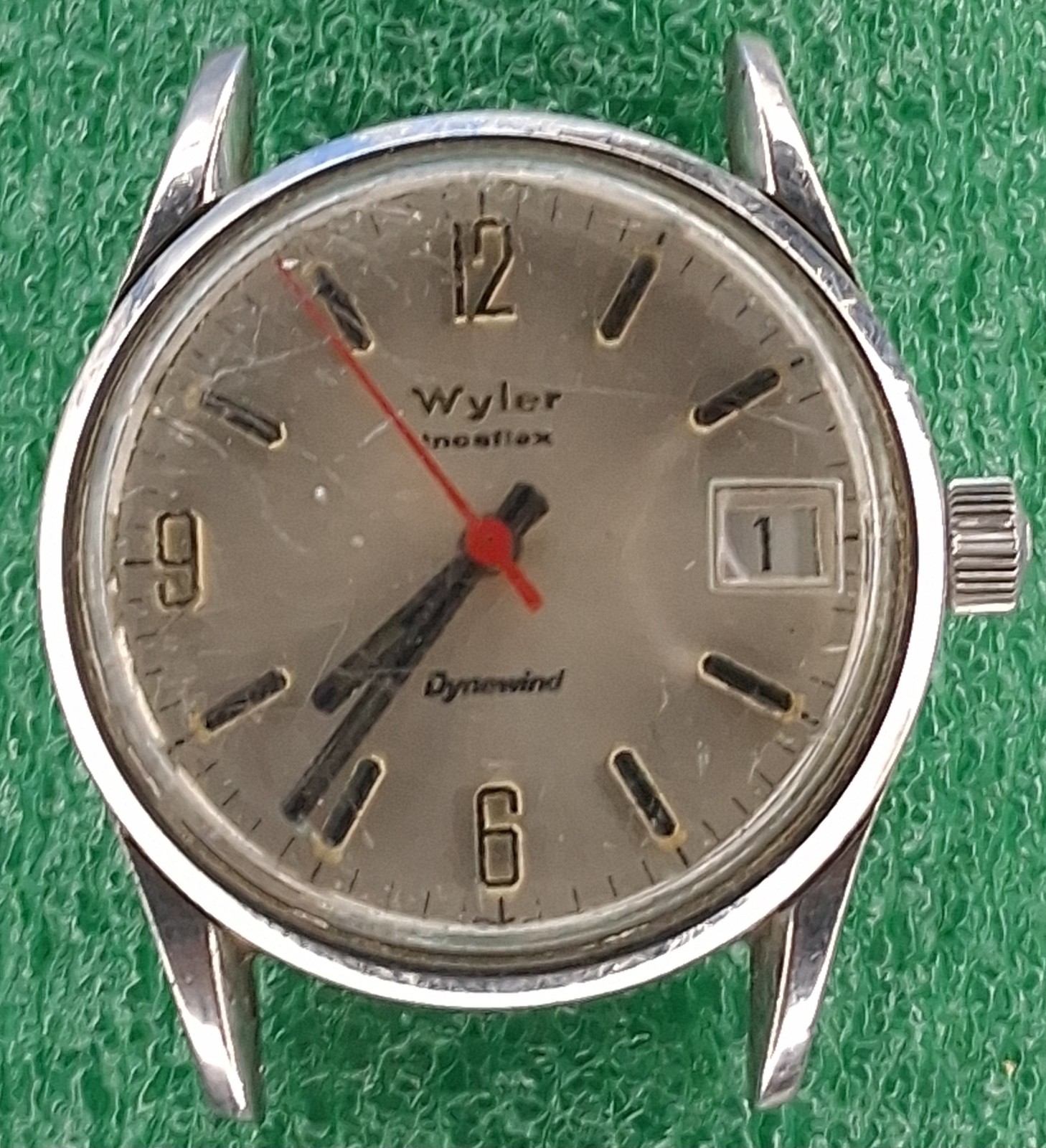 Lot W1868 Men Wyler ETA 2782 Manual Wind Movement Vintage Watch Runs Parts As Is
