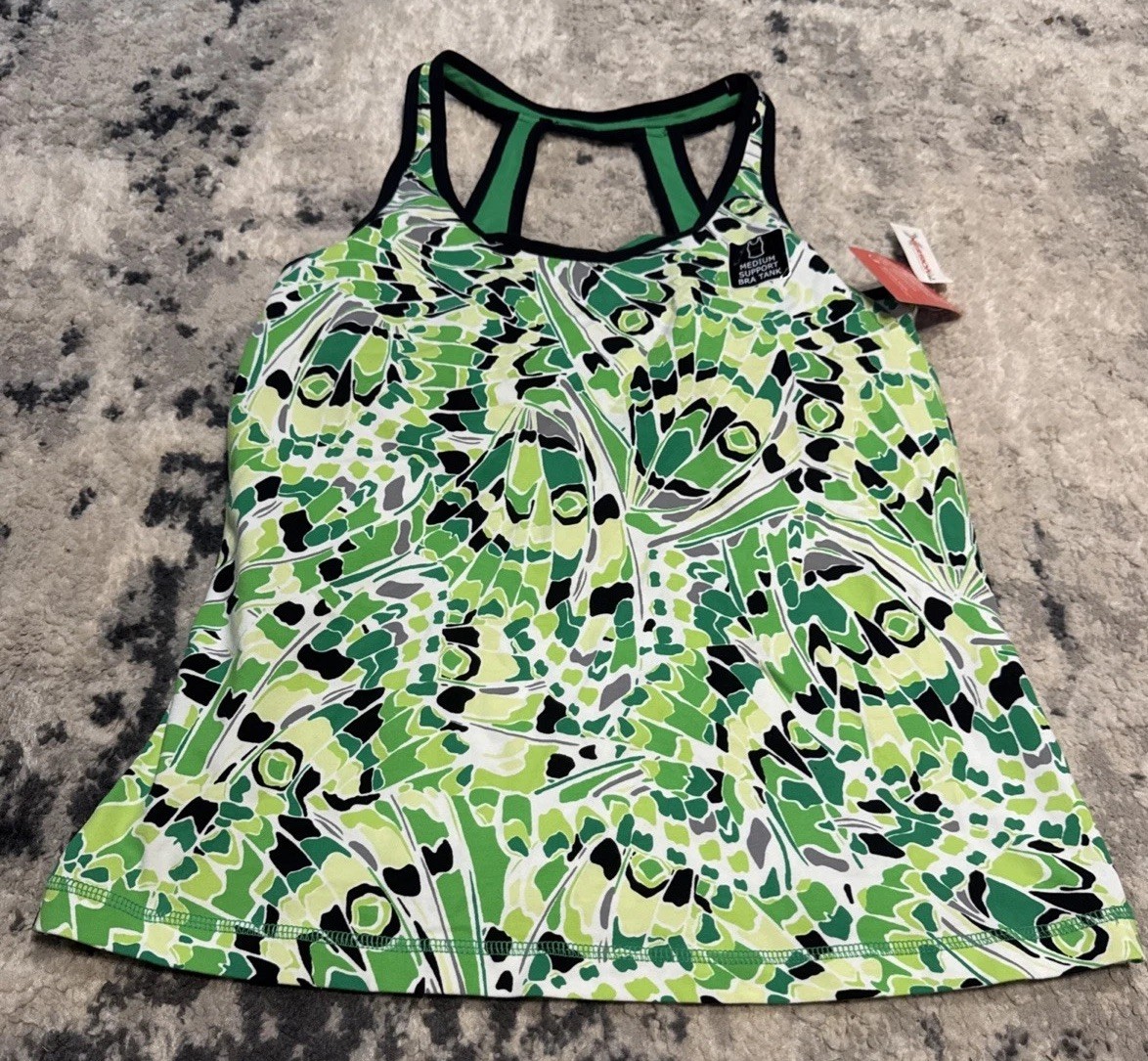 xersion performance Wear Tank Green Built In Bra Sz Large New xersion performance Wear Tank Green Built In Bra Sz Large New
