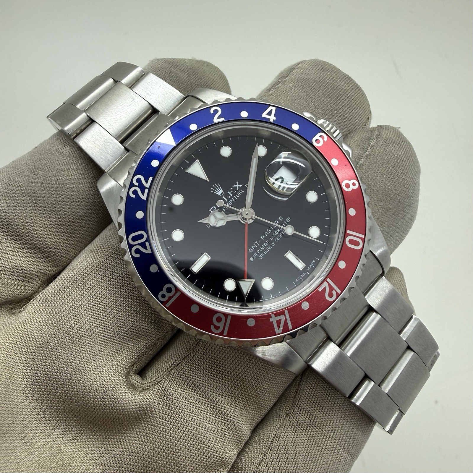 Rolex GMT Master II Pepsi Red Blue Bezel Steel 40mm No Holes SEL Watch 16710 Box Rolex GMT Master II Pepsi Red Blue Bezel Steel 40mm No Holes SEL Watch 16710 Box