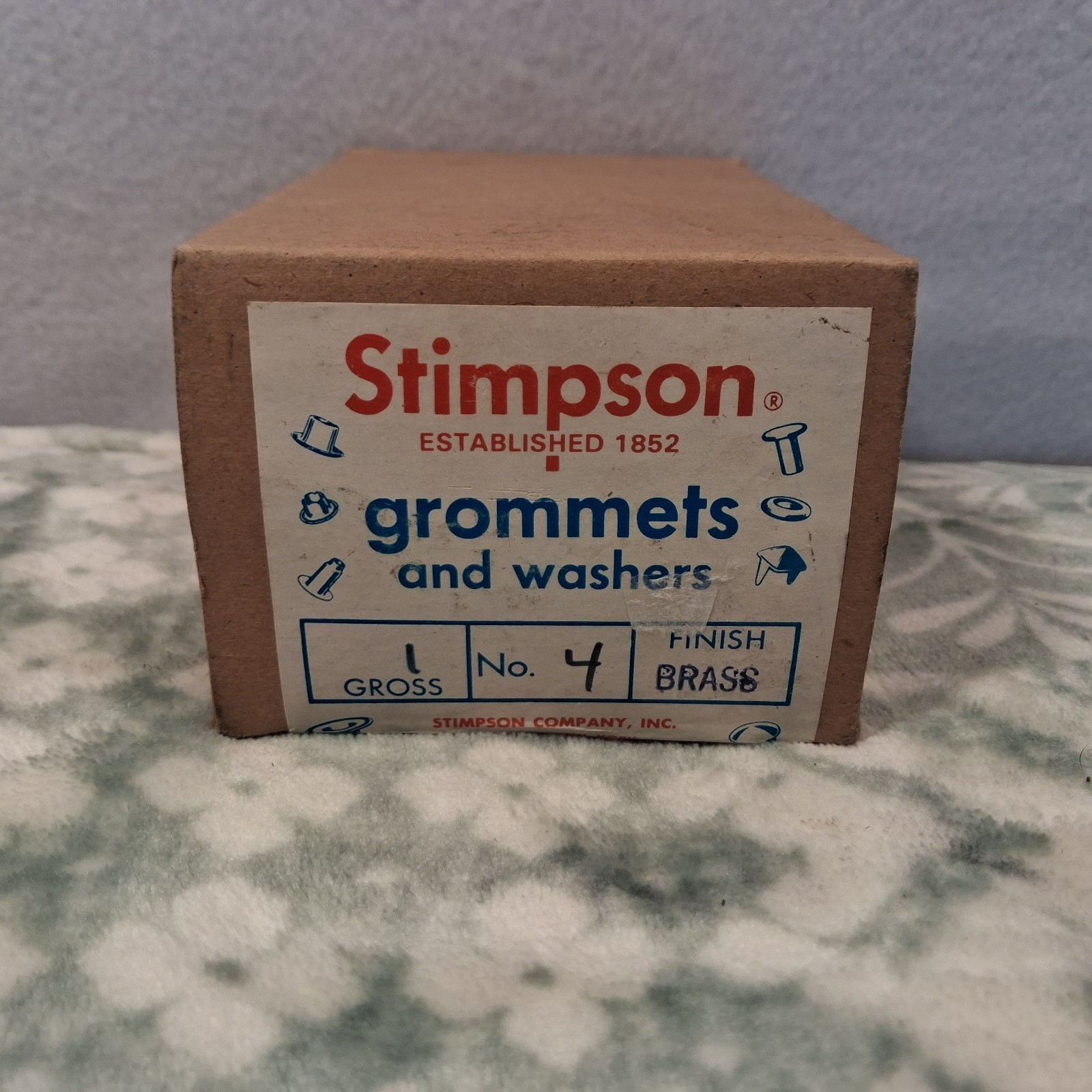Vintage Stimpson No 4 Brass Grommets & Washers 140 Count Crafting Repair Set Vintage Stimpson No 4 Brass Grommets & Washers 140 Count Crafting Repair Set