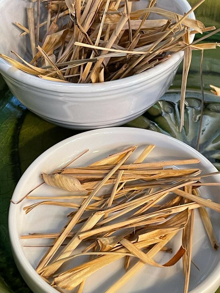 Organic Lemongrass Dried Leaves Tea 2 Oz Organic Lemongrass Dried Leaves Tea 2 Oz