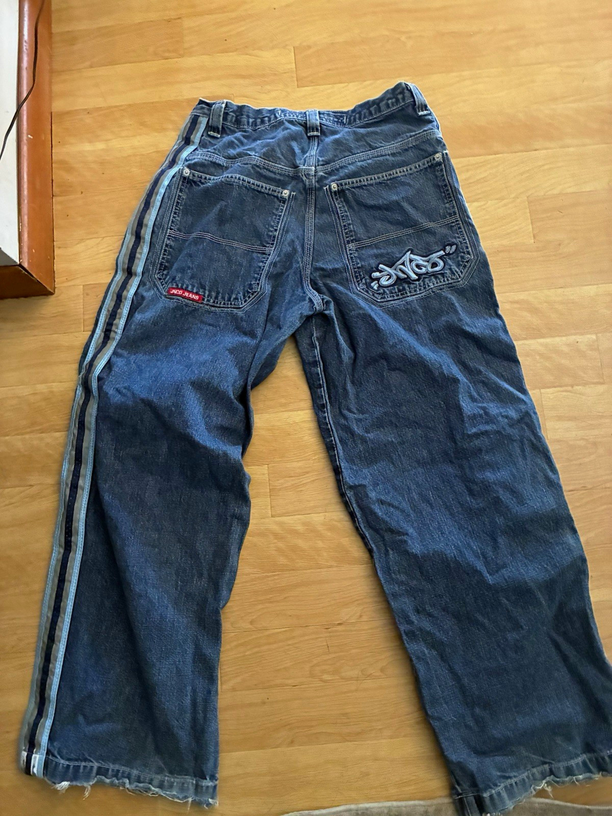 JNCO Men\'s Blue Dark Wash Wide-Leg Relaxed Fit Denim Jeans Logo 90s JNCO Men\'s Blue Dark Wash Wide-Leg Relaxed Fit Denim Jeans Logo 90s