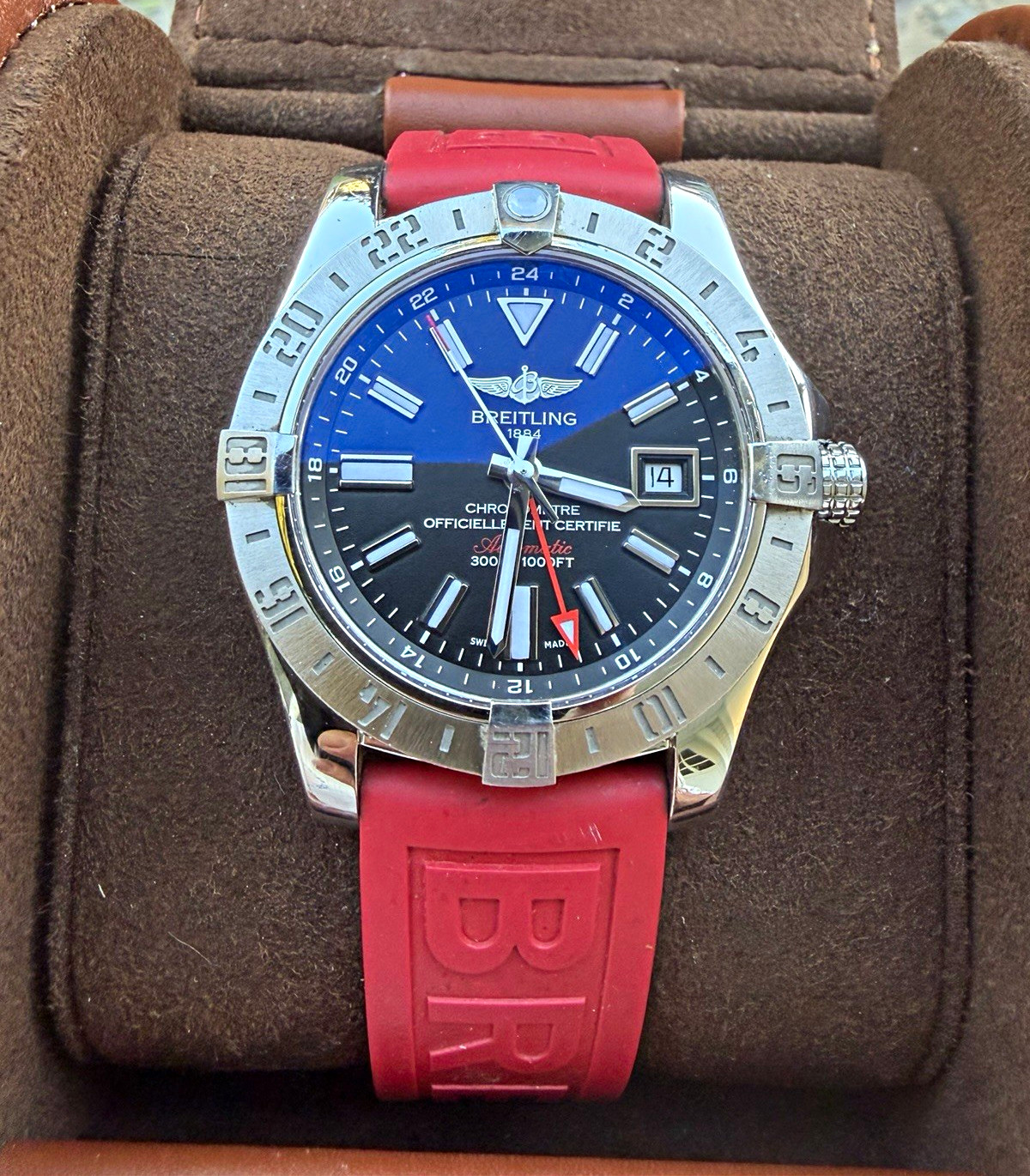 Breitling Avenger II GMT 41mm Black Dial Auto 24-Hr Bezel Red Rubber