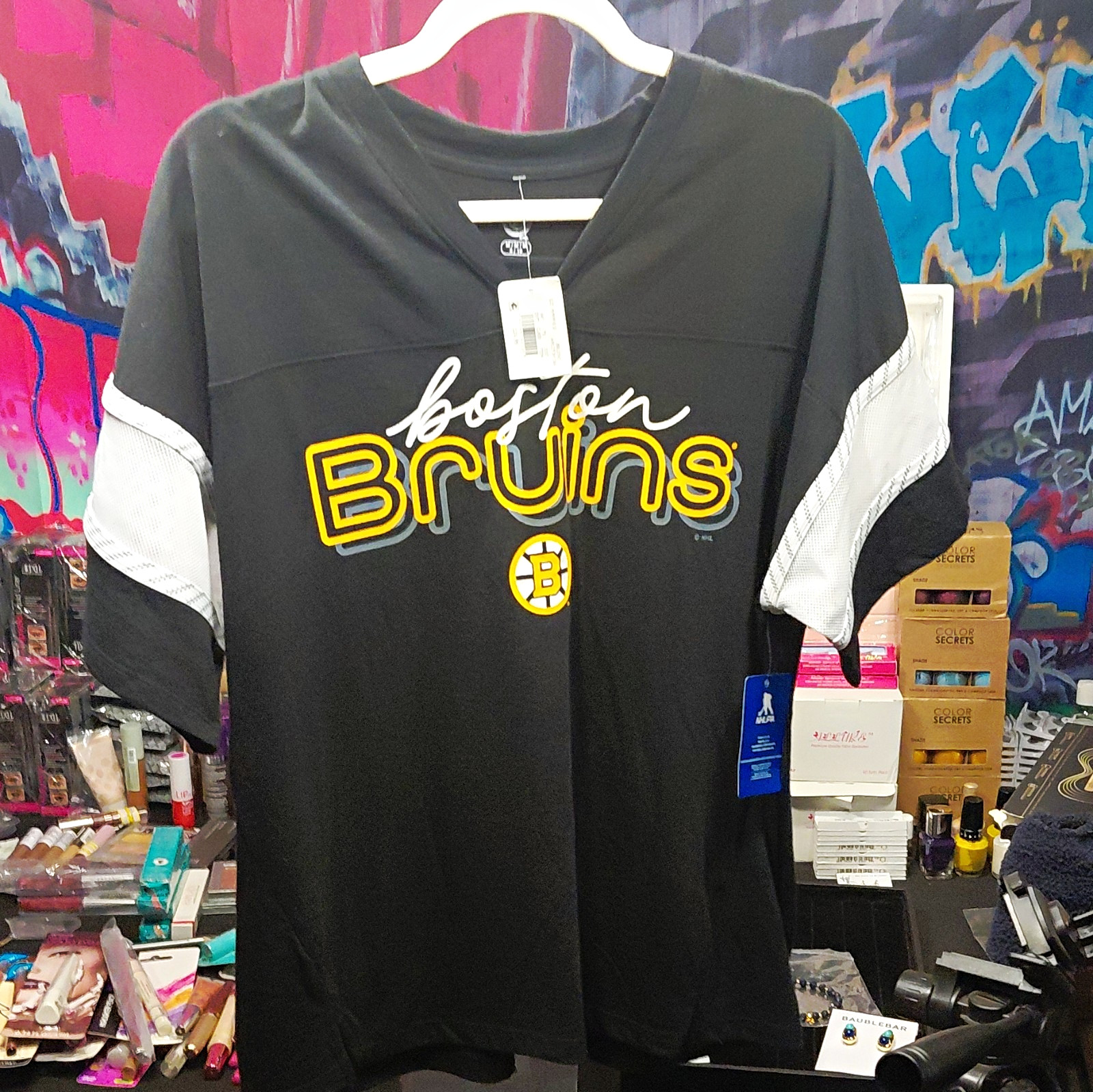 NHL Boston Bruins David Pastrnak #88 Black Shirt Size M Officially Licensed NHL Boston Bruins David Pastrnak #88 Black Shirt Size M Officially Licensed