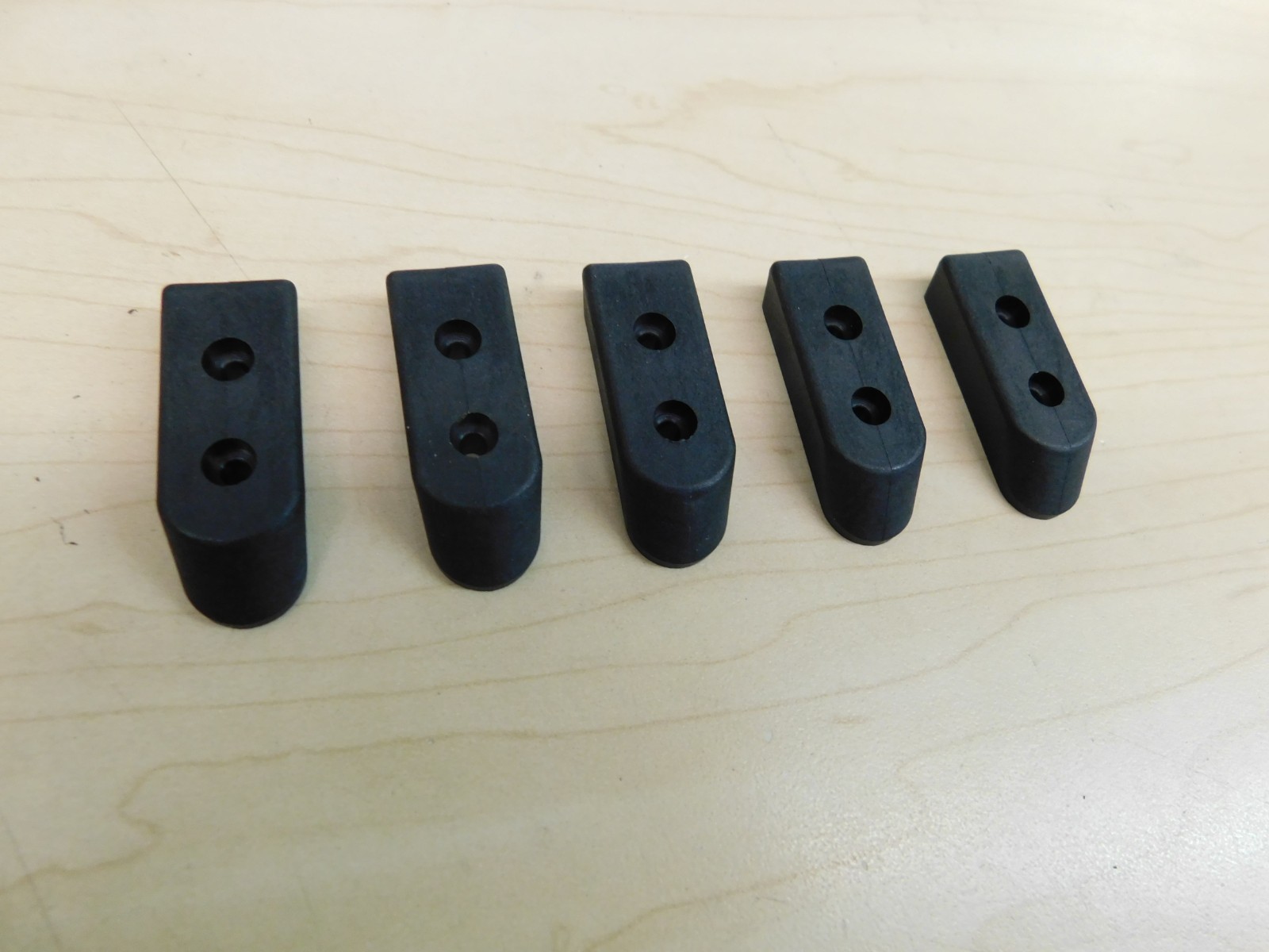 5 - NEW - 1911 MAG BUMPER PAD BASE - PREMIUM BLACK W/ SCREWS   (C153)