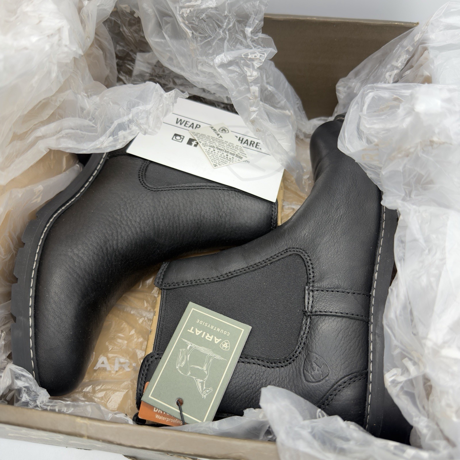 Ariat Wexford Waterproof Women\'s Size 8 Black Leather Chelsea Boots NIB