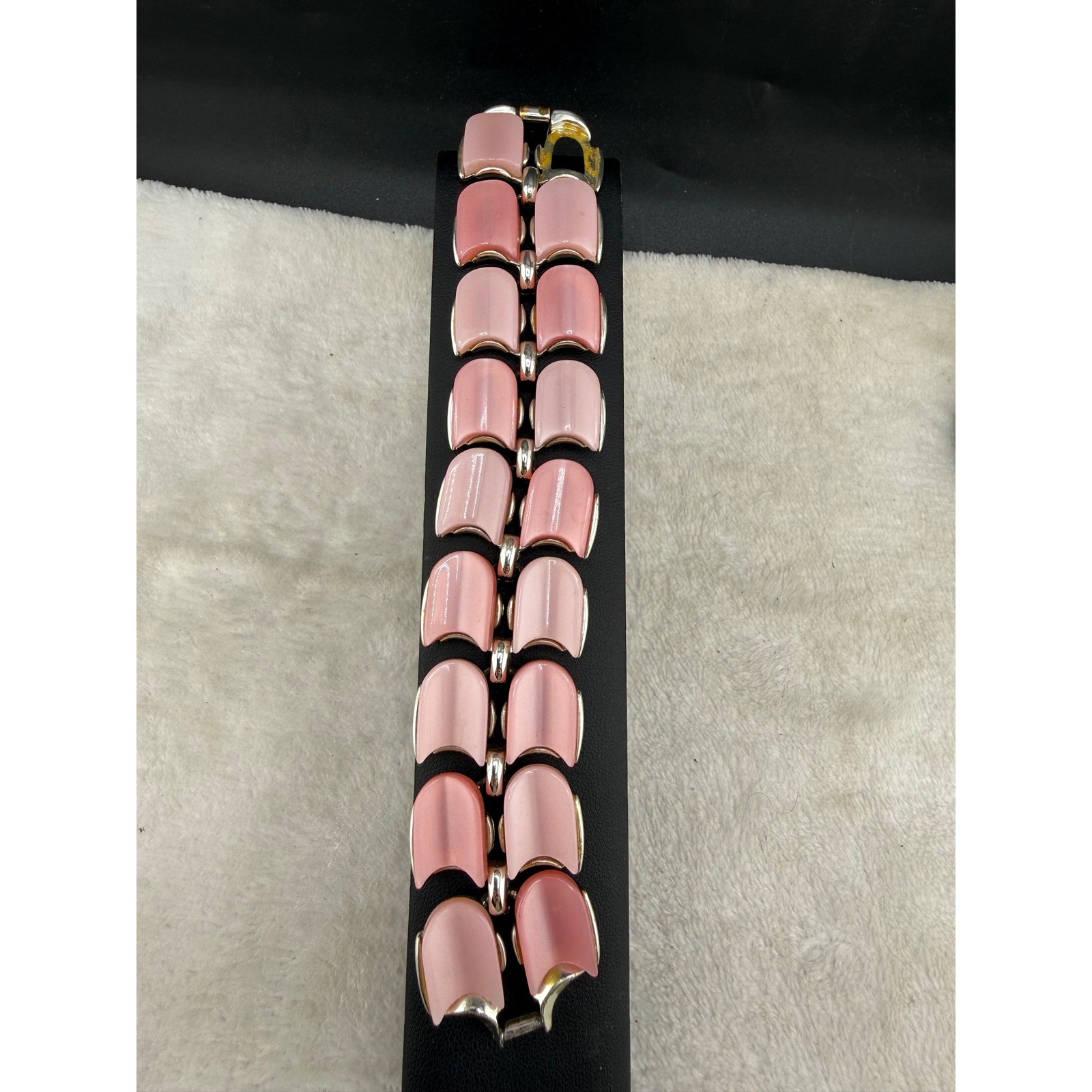 Vintage Lisner REPAIR Bracelet Pink Thermoset Silver Tone Mid-Century 7in READ