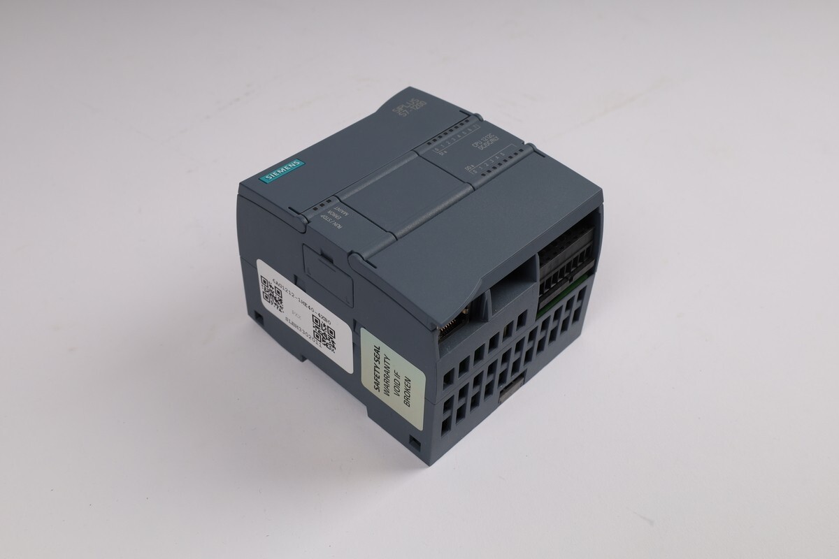 6AG1212-1HE40-4XB0 New Selead 1PC Siemens 6AG1 212-1HE40-4XB0 Fast Delivery