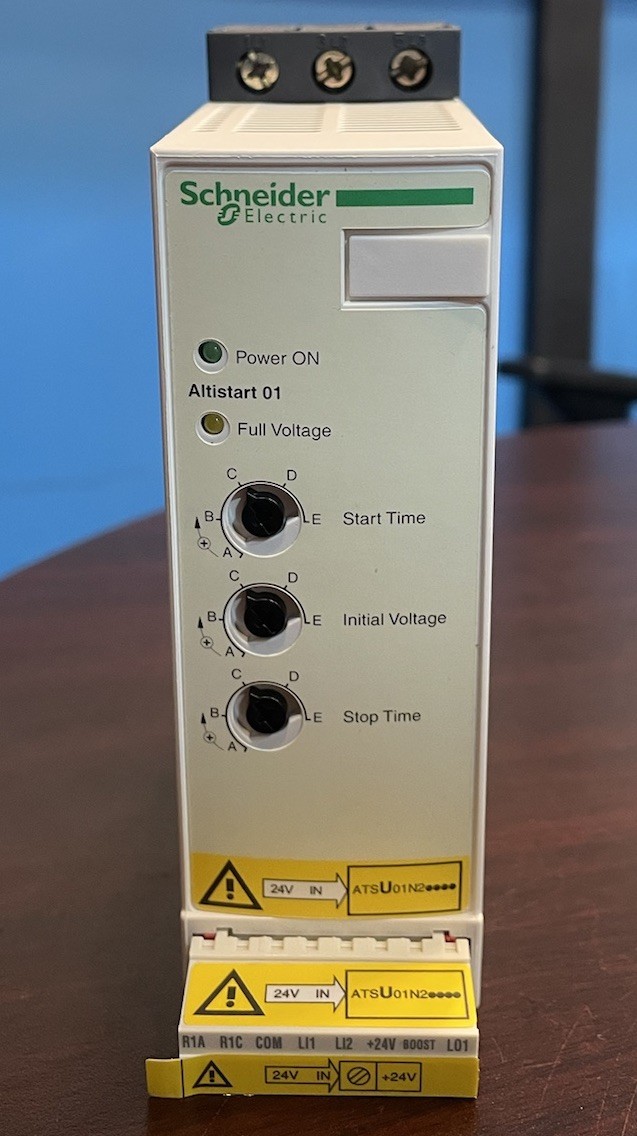 NEW Schneider ATSU01N222LT Soft-starter | 15 HP 3-Phase 230V | Sealed in the BOX NEW Schneider ATSU01N222LT Soft-starter | 15 HP 3-Phase 230V | Sealed in the BOX