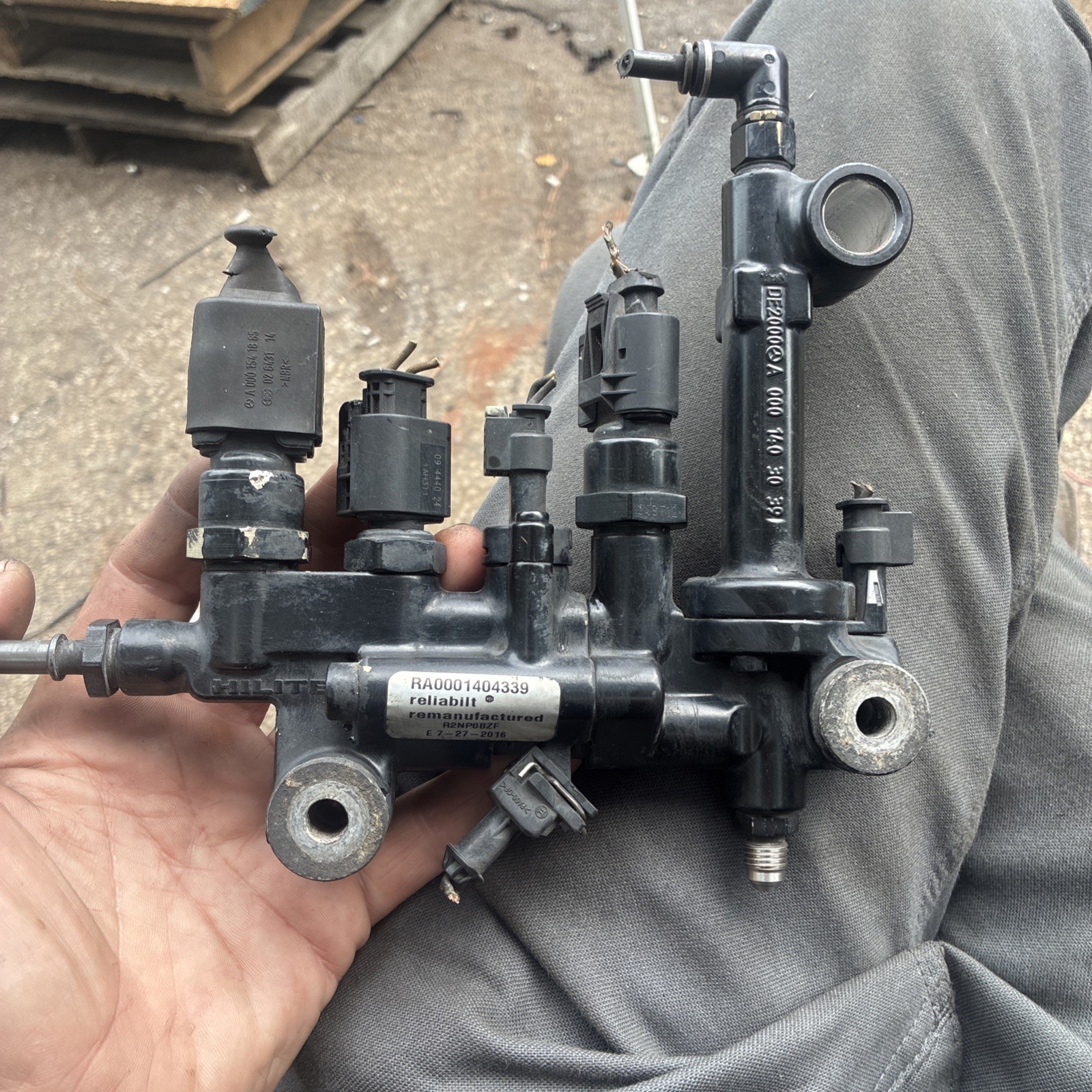 OEM DETROIT DEF METER DDE RA0001404339 OEM DETROIT DEF METER DDE RA0001404339