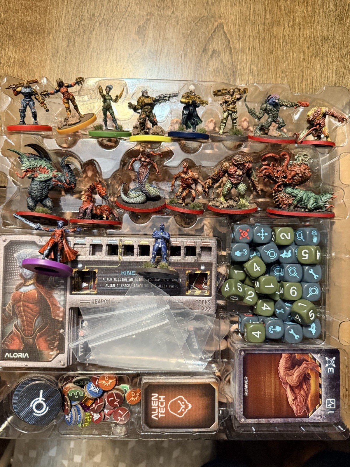 CMON Project Elite Board Game With Terran Box and Alien Allies Painted CMON Project Elite Board Game With Terran Box and Alien Allies Painted