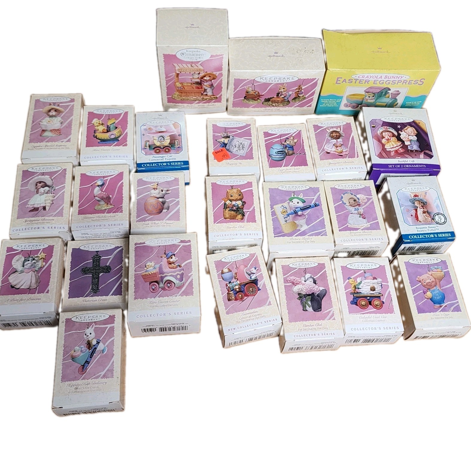 Vtg Lot of 25 Hallmark Keepsake Ornaments Easter Bunnies Ducks In Box