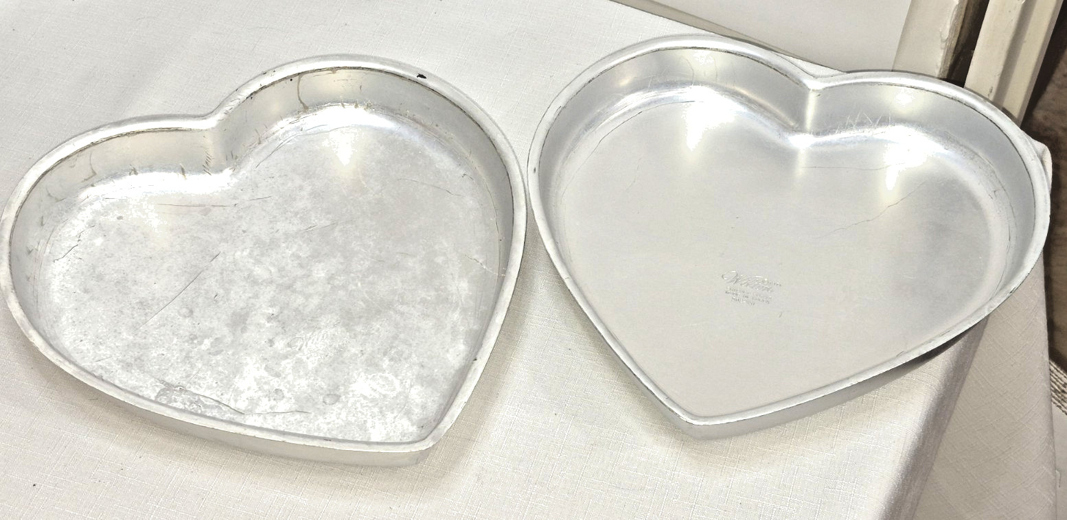 Vintage Wilton Lot 2 Heart Shaped Cake Pans Molds 1971 Aluminum #502-951--9.5