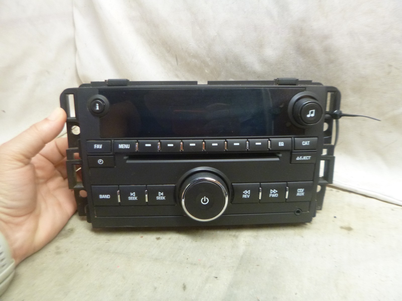 07-11 Chevrolet GMC Silverado Sierra Radio Face Plate ONLY 20934593 DMC16