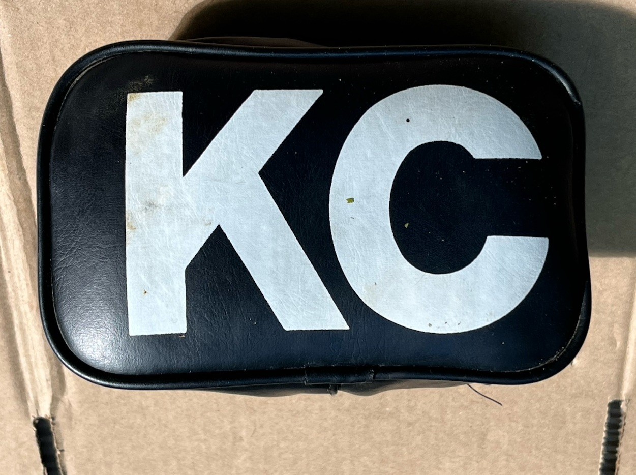 vintage kc competition 4539  offroad light with cover untested as is