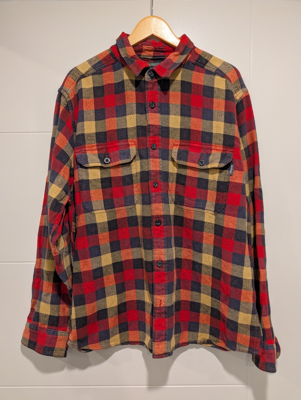 Woolrich Mens XL Flannel Shirt Red Yellow Navy Plaid Herringbone Button Down Woolrich Mens XL Flannel Shirt Red Yellow Navy Plaid Herringbone Button Down