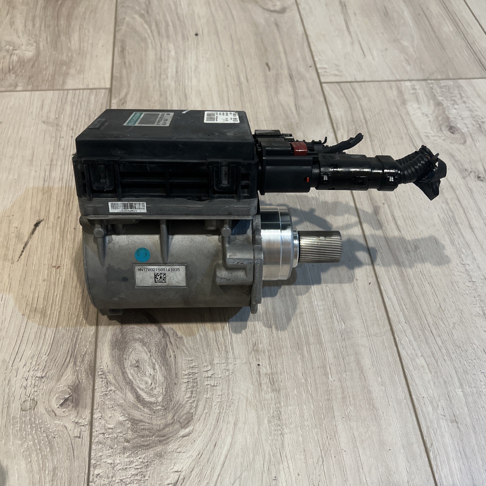 2015-2017 HYUNDAI GENESIS G80 2WD ELECTRICAL POWER STEERING RACK & PINION MOTOR
