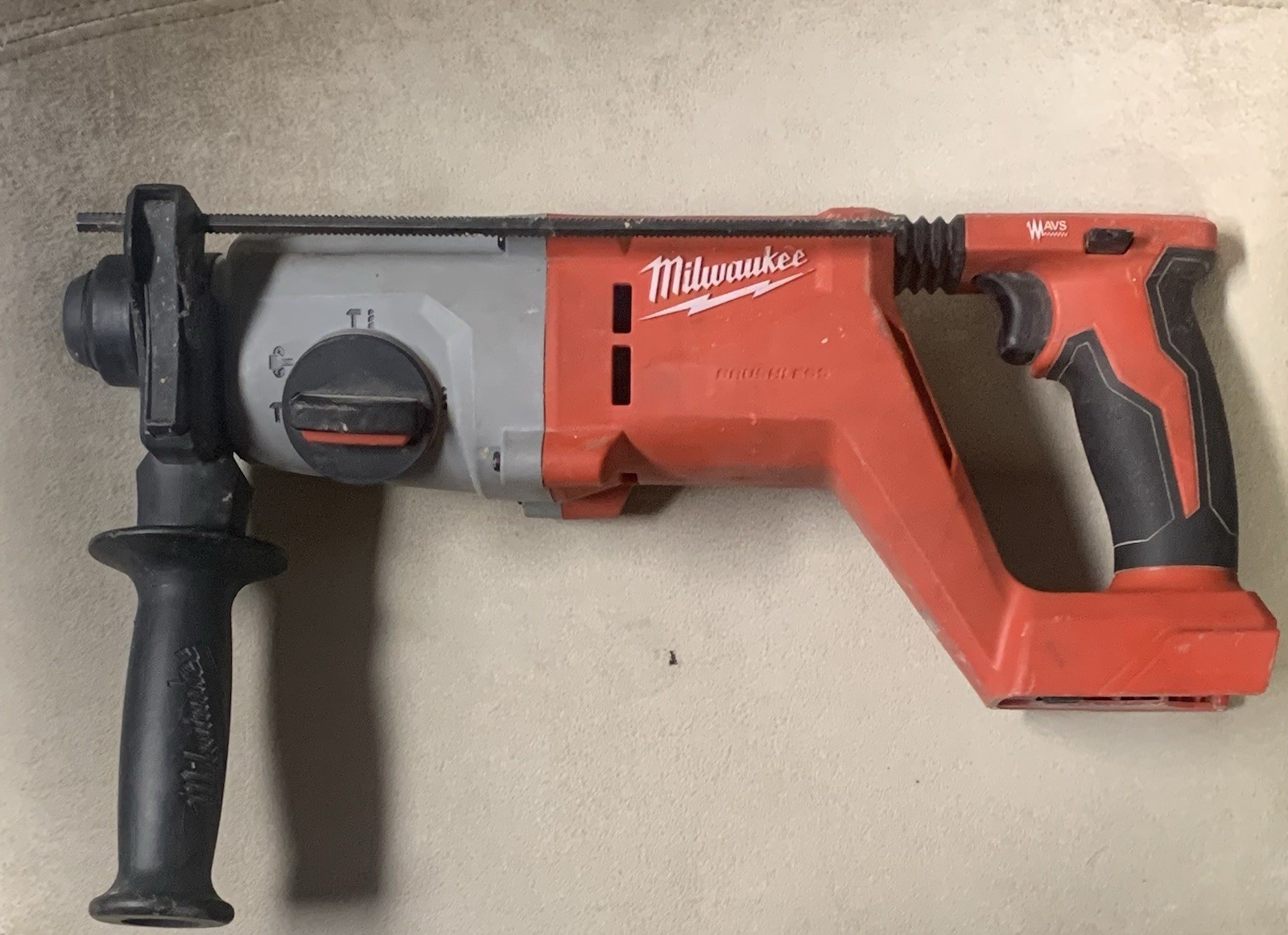 Milwaukee 2613-20 M18 18V Brushless Rotary Hammer - Red
