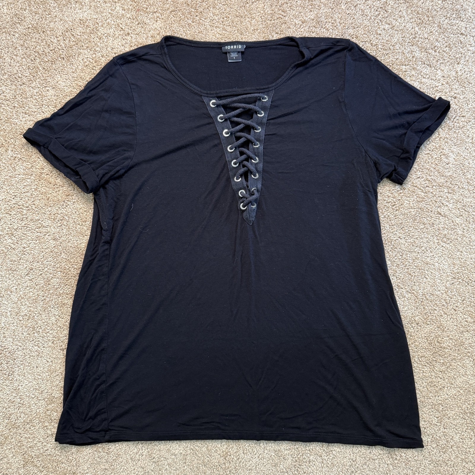 Torrid Shirt Womens Size 1 Black Lace Up V-Neck Short Sleeve Plus Jersey Top