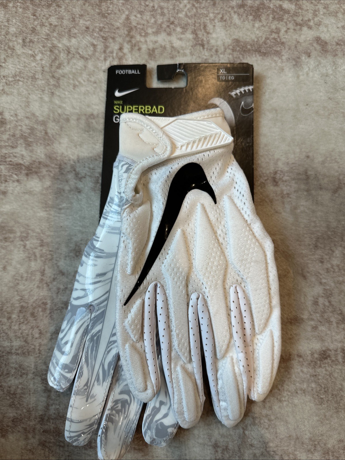 Nike Superbad White Grey Swirl Knit Football Gloves GF0653 Size XL NWT Nike Superbad White Grey Swirl Knit Football Gloves GF0653 Size XL NWT