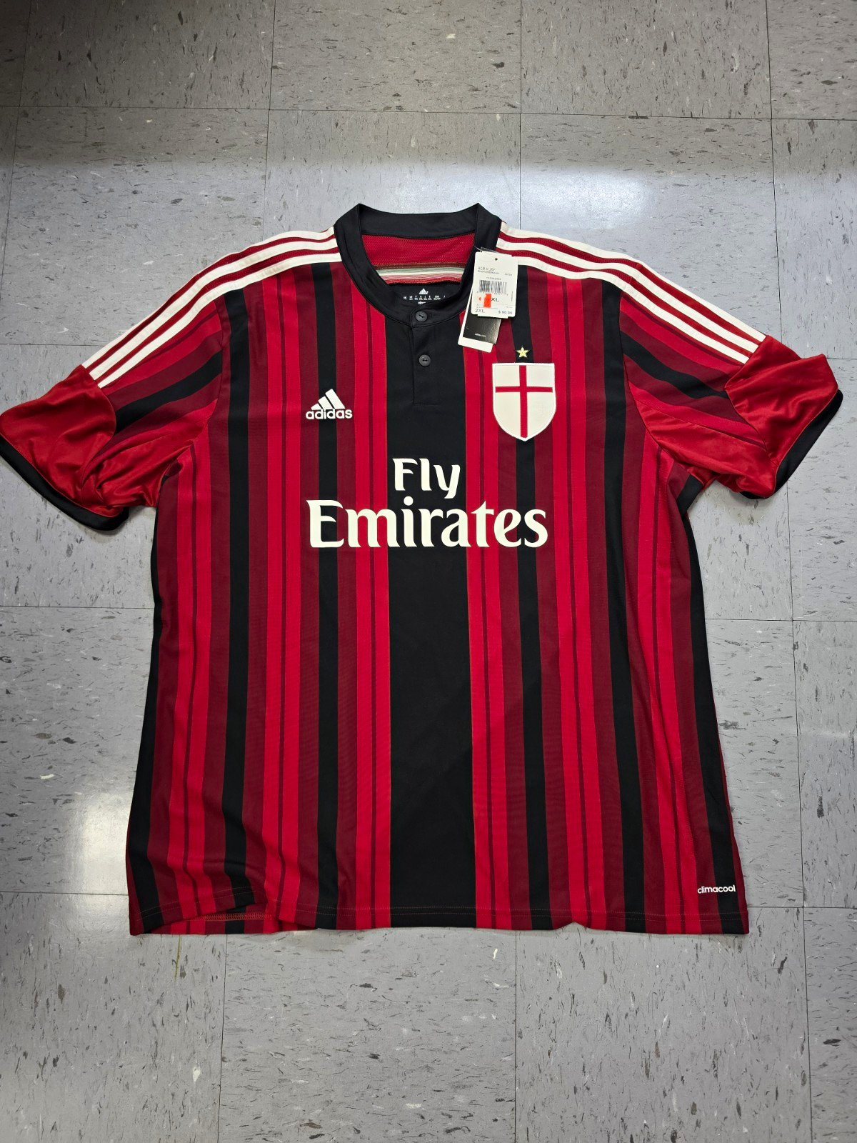 adidas AC Milan 14/15 Jersey 2XL Red Black Striped Fly Emirates Sponsor adidas AC Milan 14/15 Jersey 2XL Red Black Striped Fly Emirates Sponsor