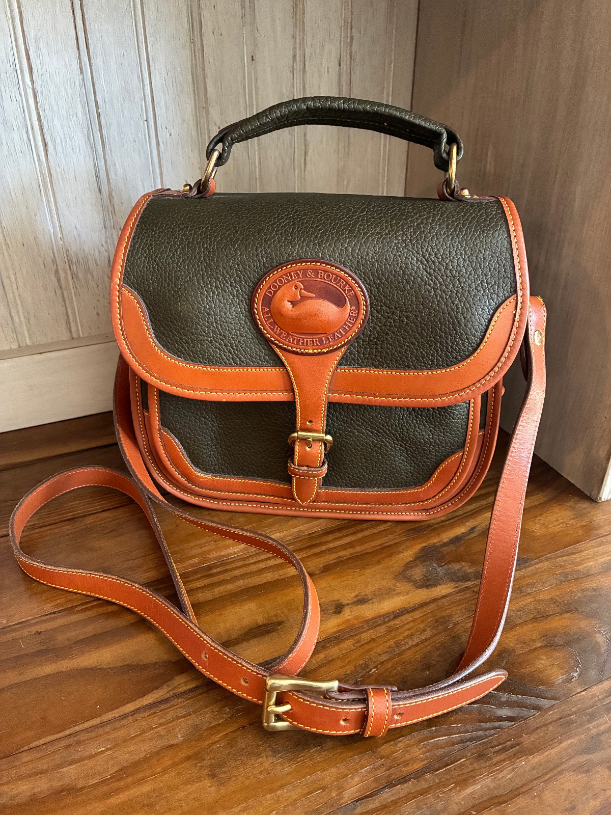 Vintage Dooney & Bourke Square Carrier AWL Green British Tan Leather USA