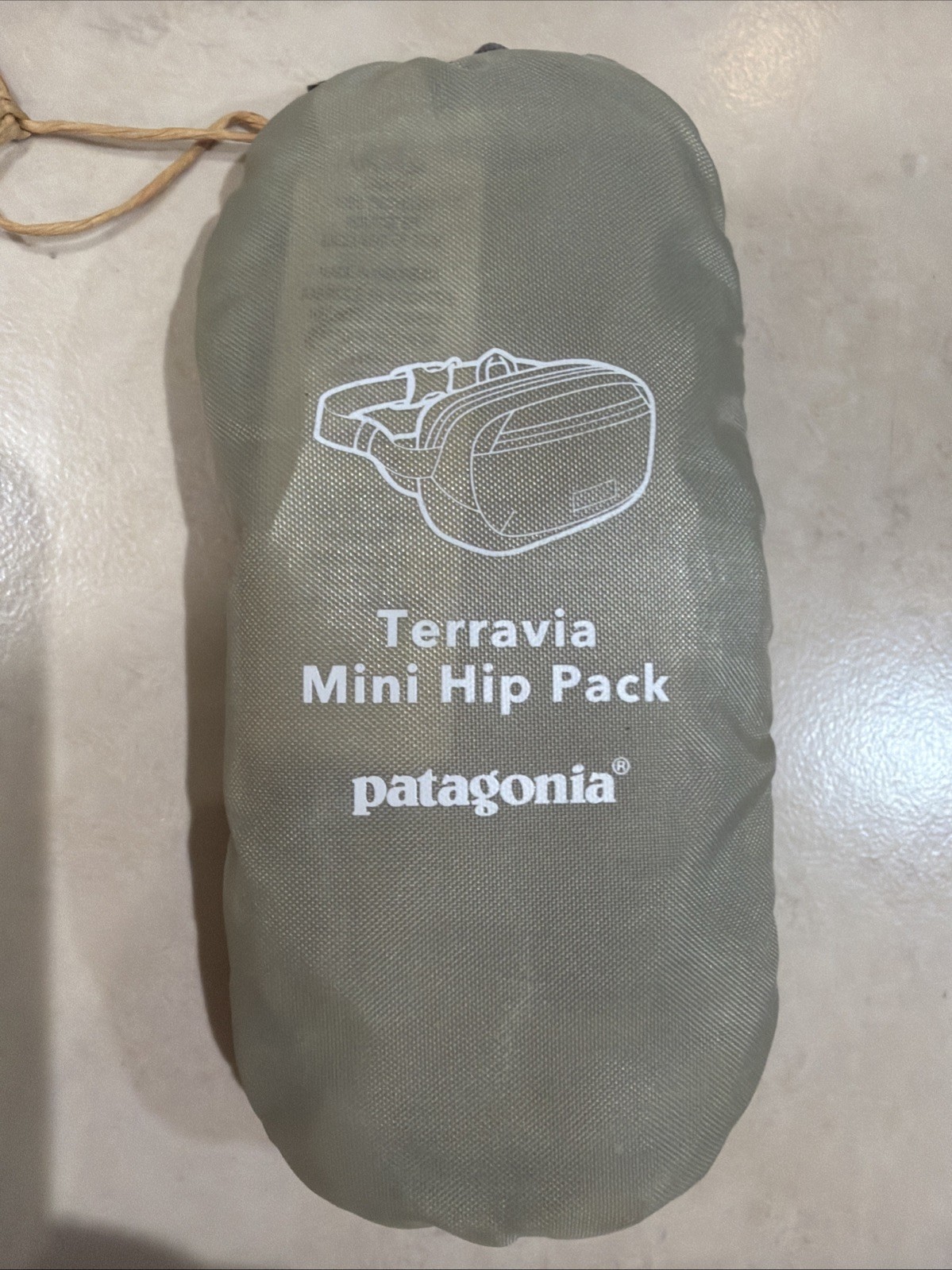 Patagonia Terravia Mini Hip Pack 1L Weathered Stone NEW Patagonia Terravia Mini Hip Pack 1L Weathered Stone NEW