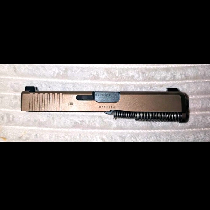 GLOCK 19X OEM Slide With Marksman Barrel / Factory Metal Night Sights / RSA GLOCK 19X OEM Slide With Marksman Barrel / Factory Metal Night Sights / RSA